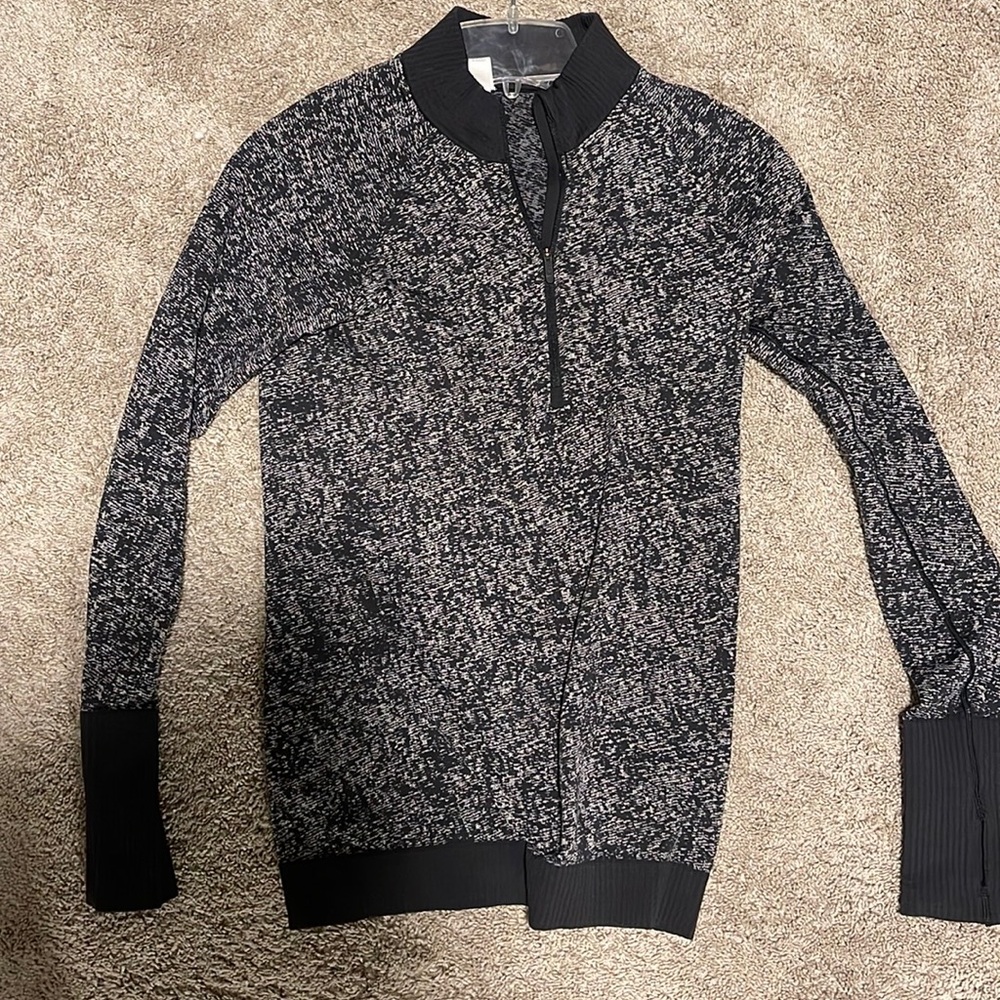 Lululemon quarter zip up